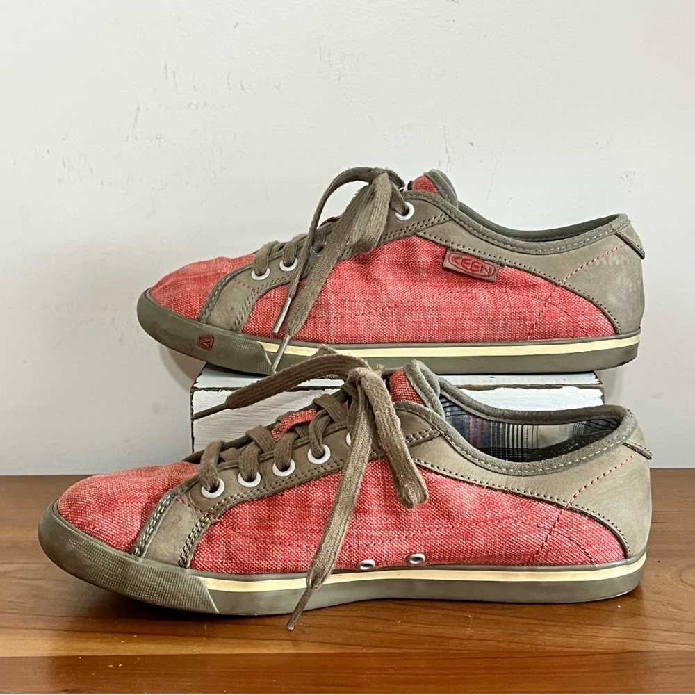 Keen Coronado Red Canvas Taupe Leather Low Top Sneakers Womens 8.5 1004619 - Picture 2 of 9